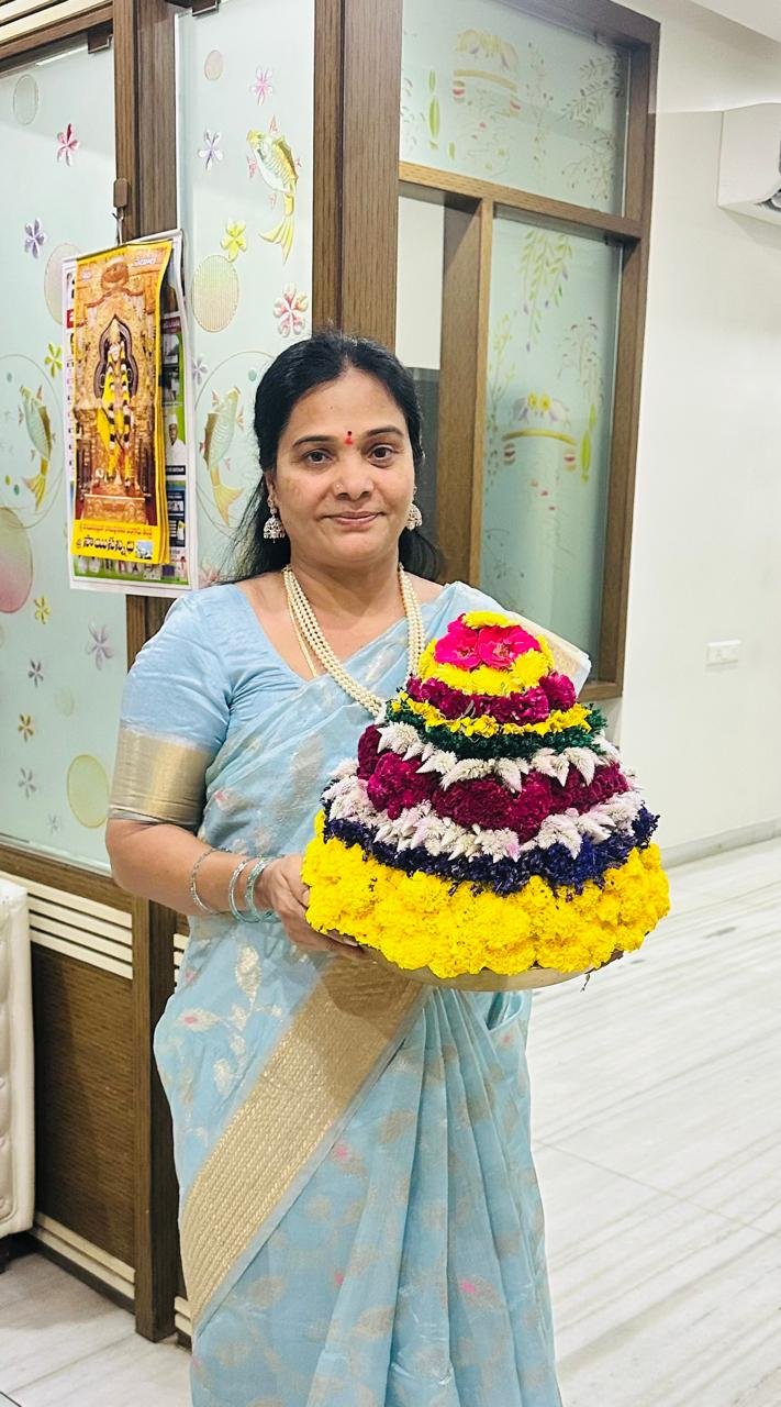 ఎంగిలి పూల బతుకమ్మ శుభాకాంక్షలు తెలిపిన కంకణాల ప్రవీణ వెంకట్ రెడ్డి